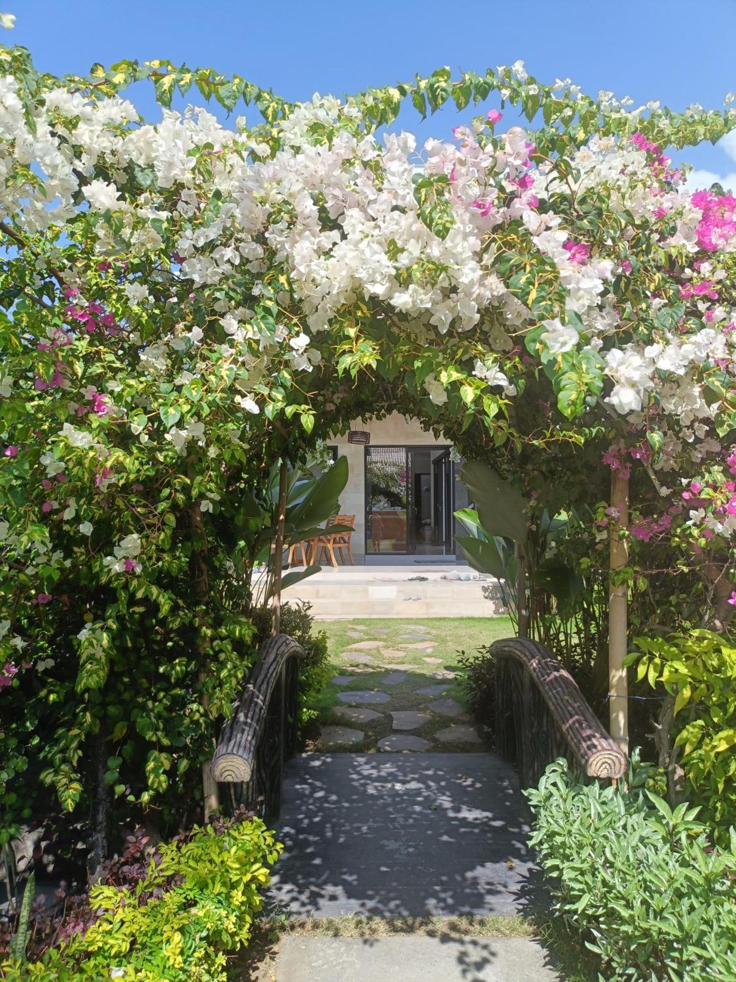 Limun Guesthouse Amlapura Zewnętrze zdjęcie